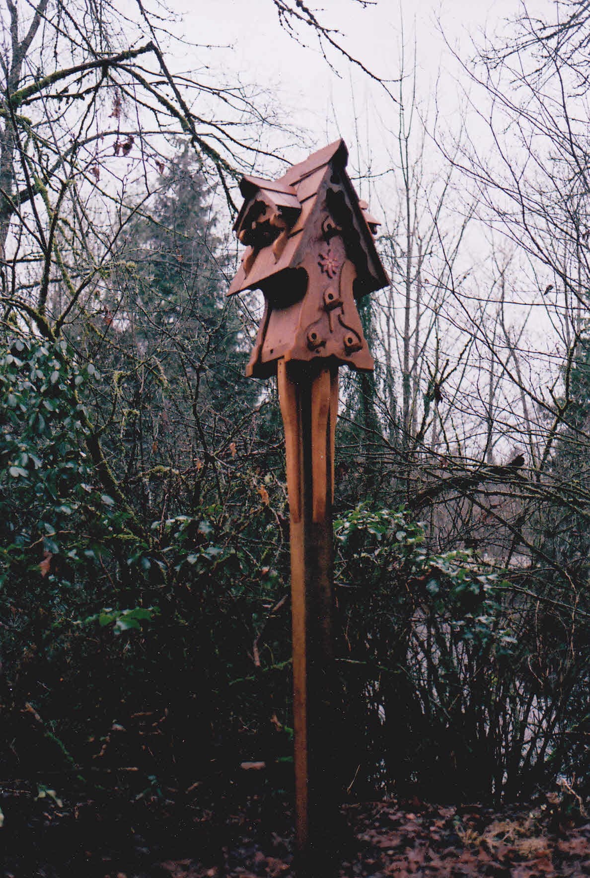 Custom birdhouse design 8