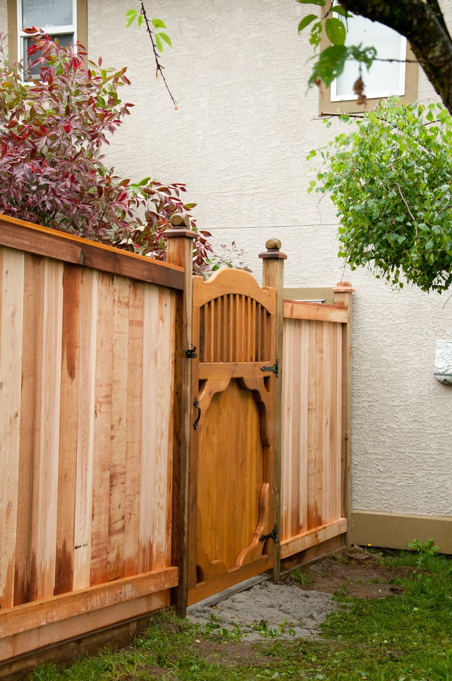 Custom wood gate design 20